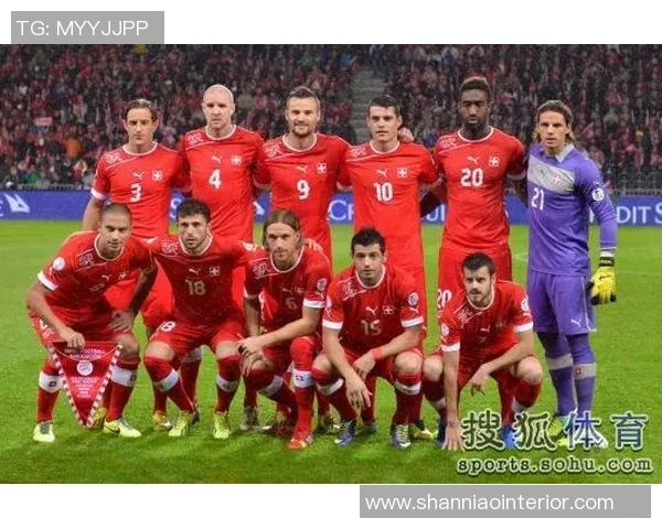 成都足球队强势领跑联赛积分榜以54分稳居第一位置