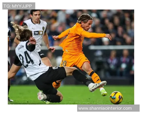 普斯卡时的传奇足迹与足球历史的辉煌交汇点