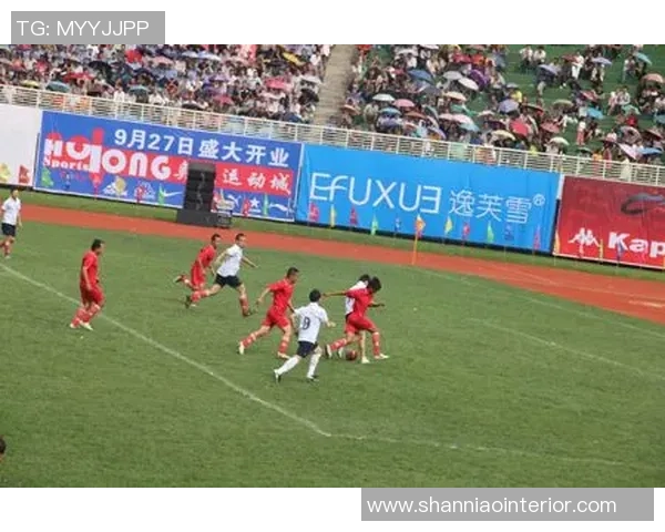 未来的足球明星将会是谁他们的成长之路与潜力分析