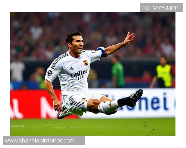 最矮后卫足球明星的传奇故事与职业生涯回顾