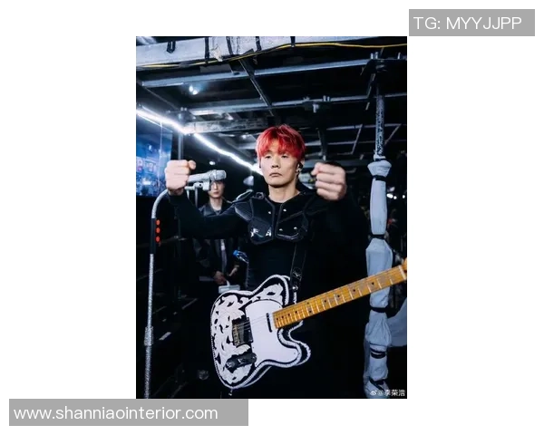 李荣浩跨界足球明星之路揭秘与音乐事业的完美结合